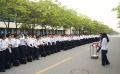 280名男生為唯一女生慶生，不要太幸福